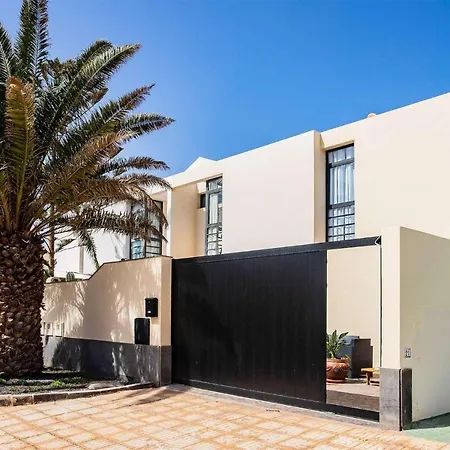 Lanzabur بيت للعطل